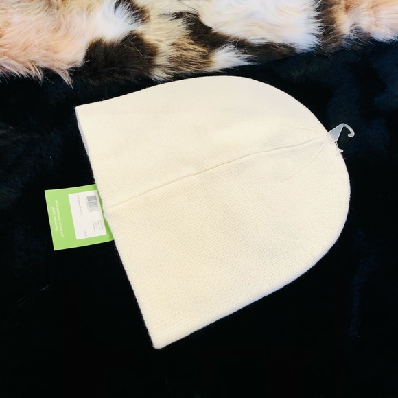 Kate Spade -Winter White Hat Beanie w/ Black Spade - Picture 13 of 13